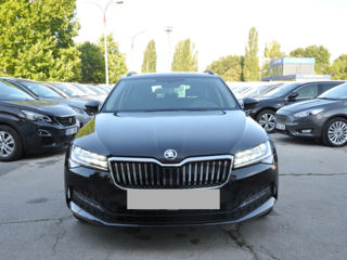 Skoda Superb foto 2