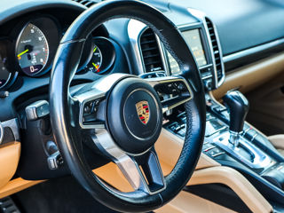 Porsche Cayenne foto 15