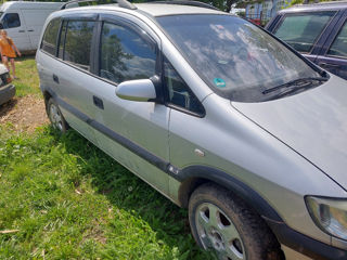 Opel Zafira foto 4