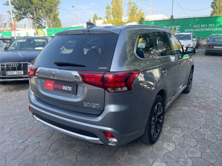 Mitsubishi Outlander foto 4