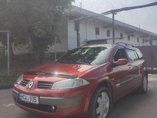 Renault Megane foto 2