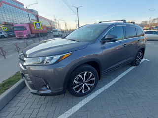 Toyota Highlander foto 1