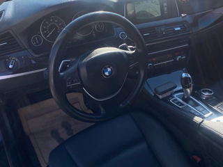 BMW 5 Series foto 4