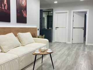 Apartament cu 2 camere, 77 m², Buiucani, Chișinău foto 2