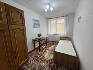 Apartament cu 3 camere, 73 m², Râșcani, Chișinău foto 2