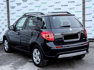 Suzuki SX4 foto 6