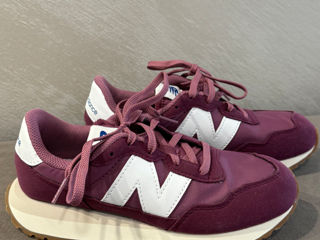 Vind adidasi noi de marca originali, Marime 35,5 ! foto 0