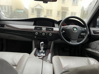 BMW 5 Series foto 8