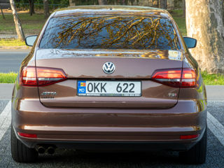 Volkswagen Jetta foto 5