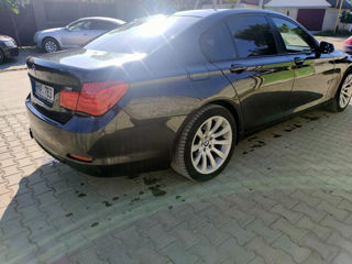 BMW 7 Series foto 4