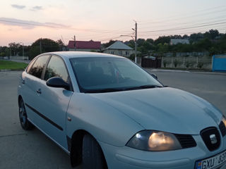 Seat Ibiza foto 1