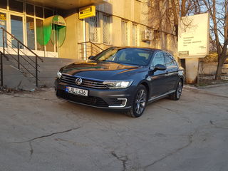 Volkswagen Passat foto 3