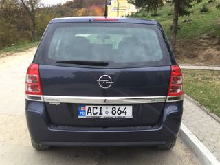 Opel Zafira foto 5