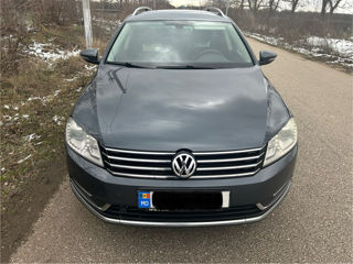 Volkswagen Passat foto 3