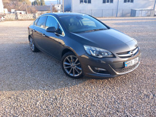 Opel Insignia foto 6