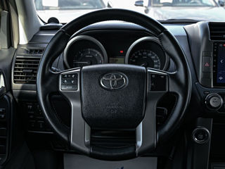 Toyota Land Cruiser Prado foto 10