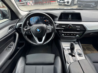 BMW 5 Series foto 11