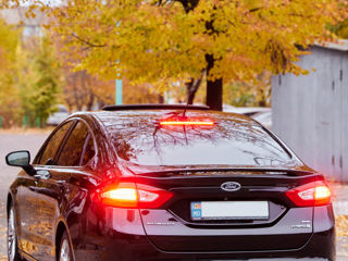 Ford Fusion foto 4