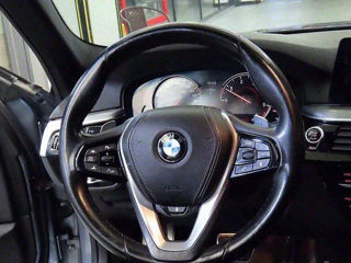 BMW 5 Series foto 8