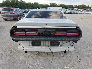 Dodge Challenger foto 6