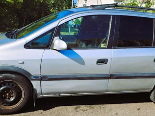 Opel Zafira foto 3