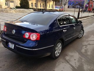 Volkswagen Passat foto 3