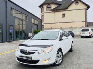 Opel Astra foto 1