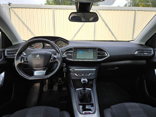 Peugeot 308 foto 8