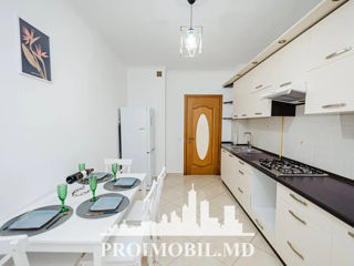 Apartament cu 3 camere, 130 m², Centru, Chișinău foto 9