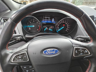 Ford Kuga foto 4