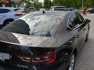 Skoda Superb foto 3