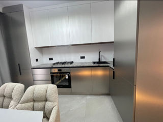 Apartament cu 2 camere, 78 m², Buiucani, Chișinău foto 3