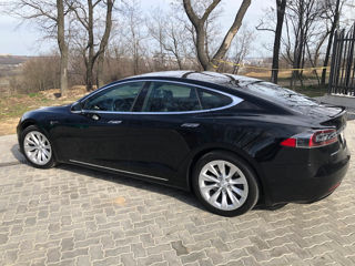 Tesla Model S foto 3