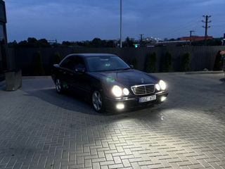 Mercedes E-Class foto 5