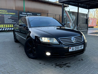 Volkswagen Phaeton foto 6