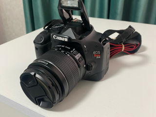 Canon EOS 550D 18.0MP Rebel T21 Digital SLRCamera kit with 18-55mm IS Lens. foto 1