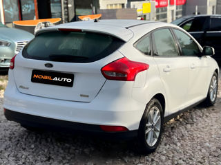 Ford Focus foto 5