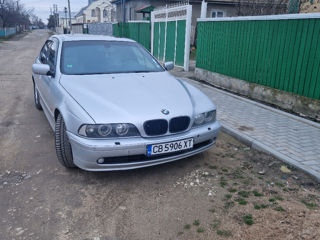 BMW 5 Series foto 6