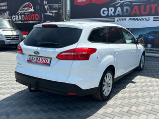 Ford Focus foto 6