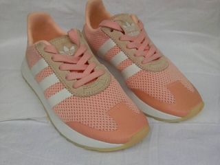 Женские кроссовки Adidas в оригинале foto 4