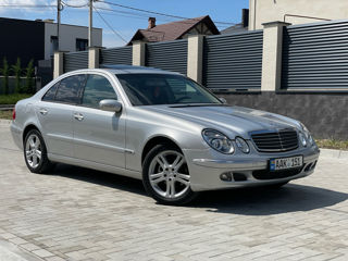 Mercedes E-Class foto 2