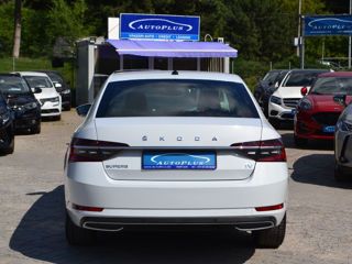 Skoda Superb foto 19