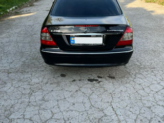 Mercedes E-Class foto 3