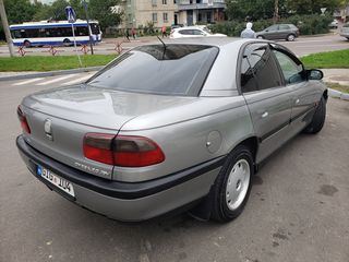 Opel Omega foto 5