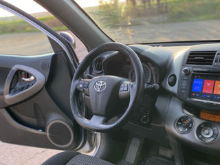 Toyota Rav 4 foto 7