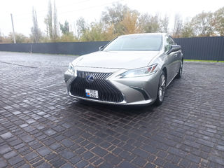 Lexus ES Series