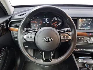 KIA K7 foto 11