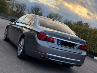 BMW 7 Series foto 5