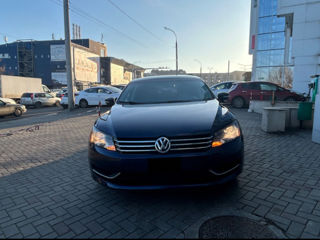 Volkswagen Passat foto 3