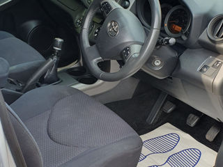 Toyota Rav 4 foto 6